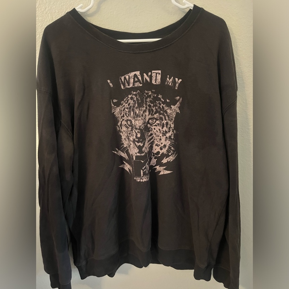 Graphic crewneck